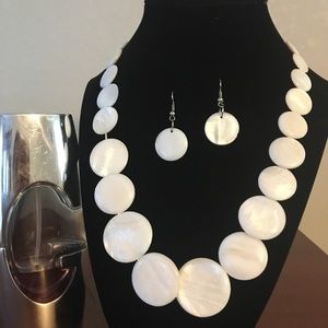 Necklace set